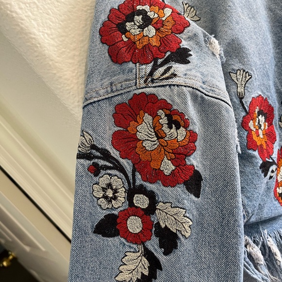 SOLD - Picture 3 of 6